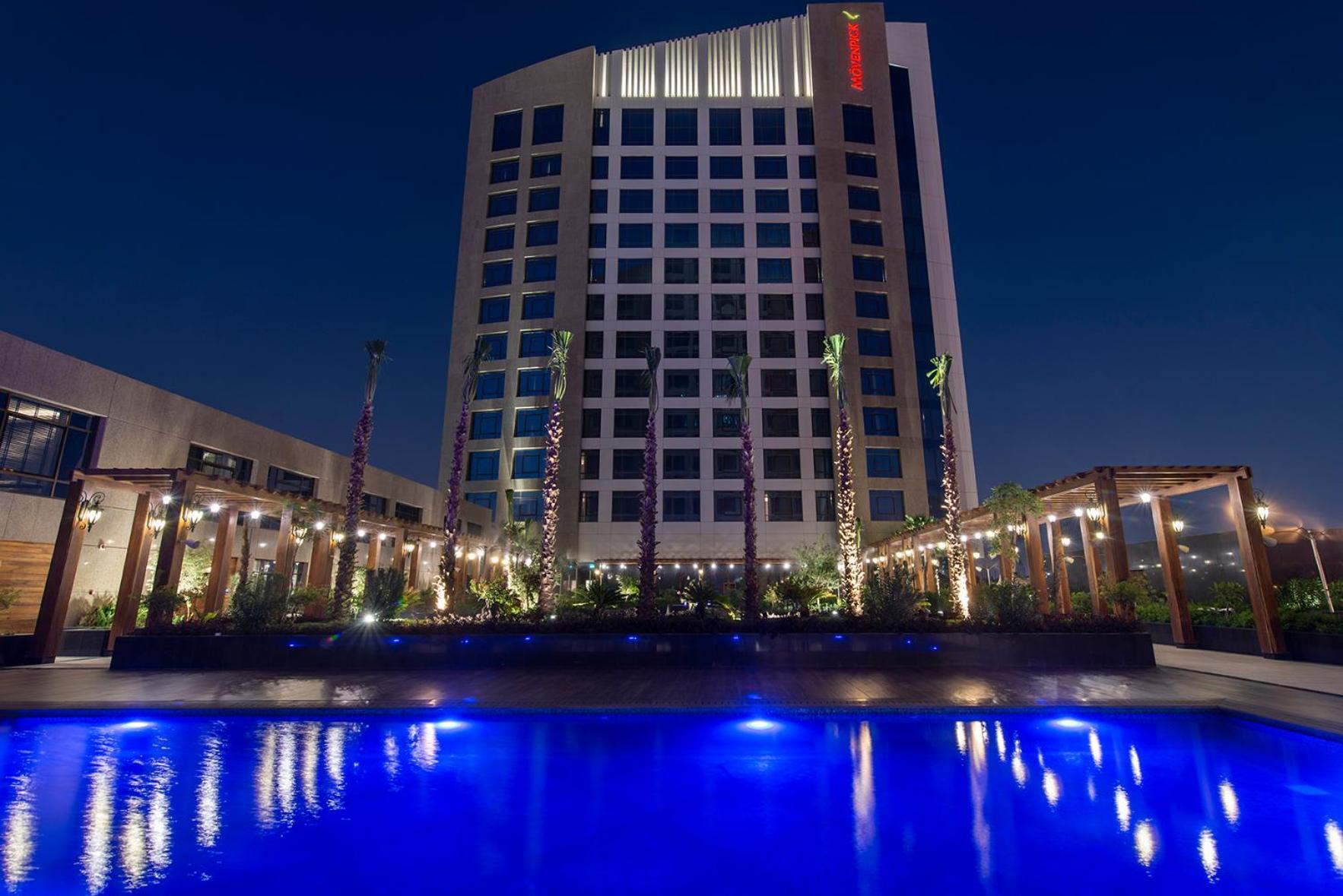 فندق وشقق موفنبيك الرياض المظهر الخارجي الصورة Hilton Cairo