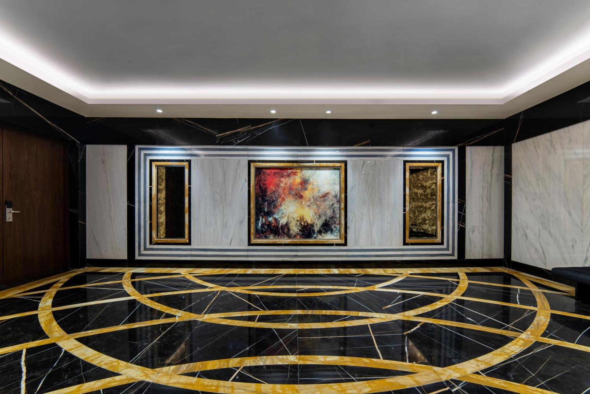 فندق وشقق موفنبيك الرياض المظهر الخارجي الصورة The lobby of the Ritz-Carlton, DIFC