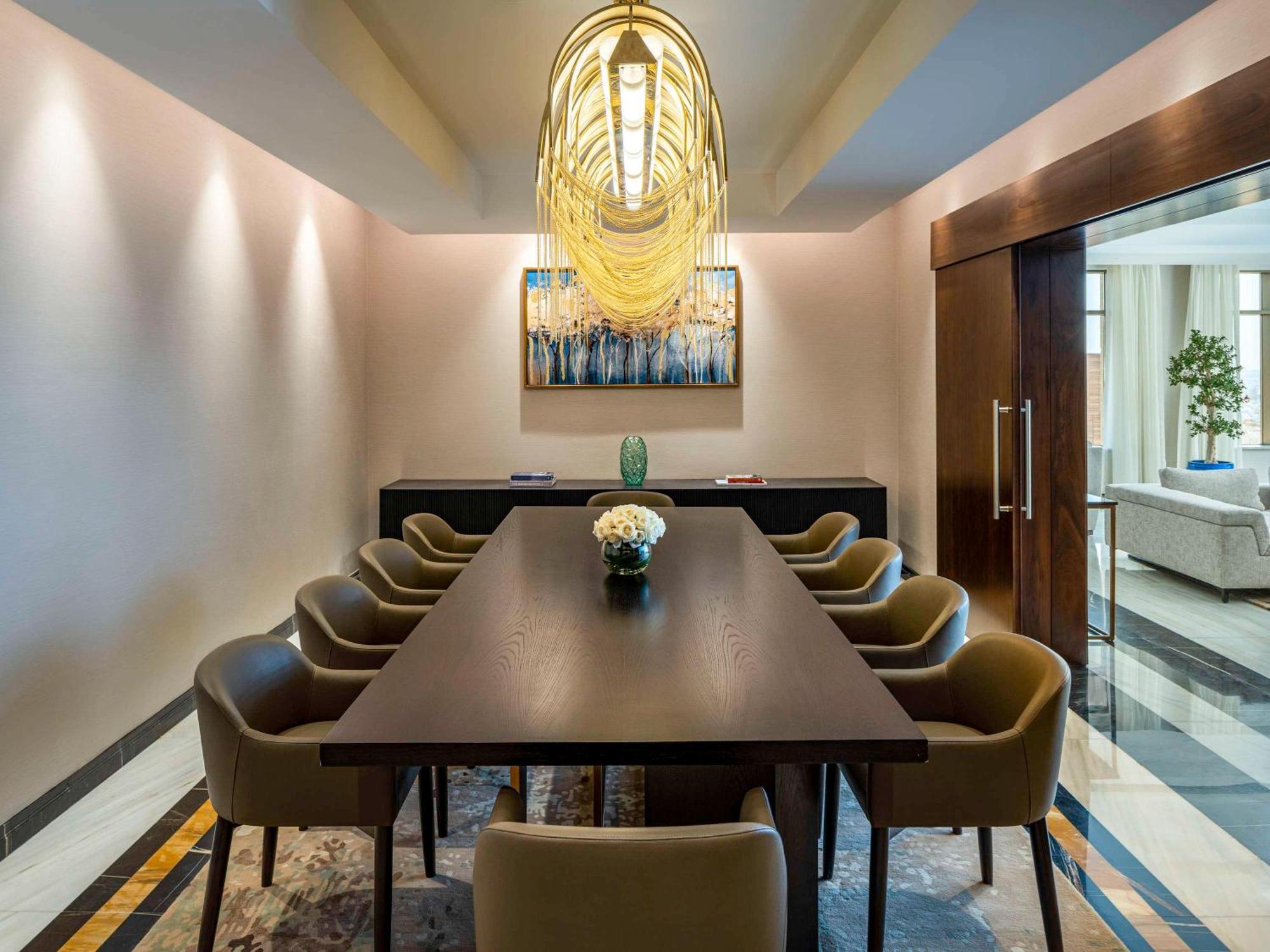 فندق وشقق موفنبيك الرياض المظهر الخارجي الصورة The private dining room at the hotel