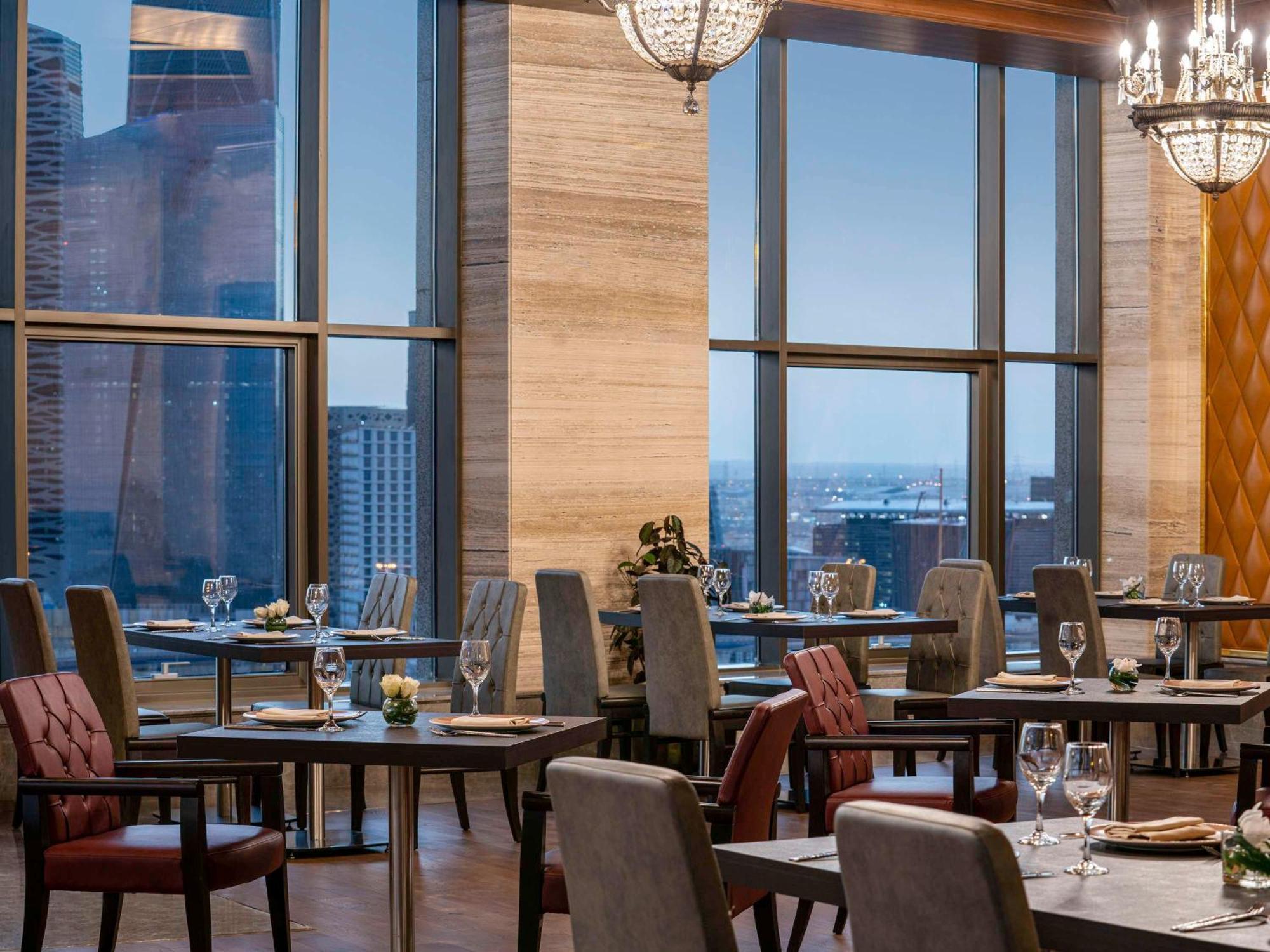 فندق وشقق موفنبيك الرياض المظهر الخارجي الصورة The restaurant
