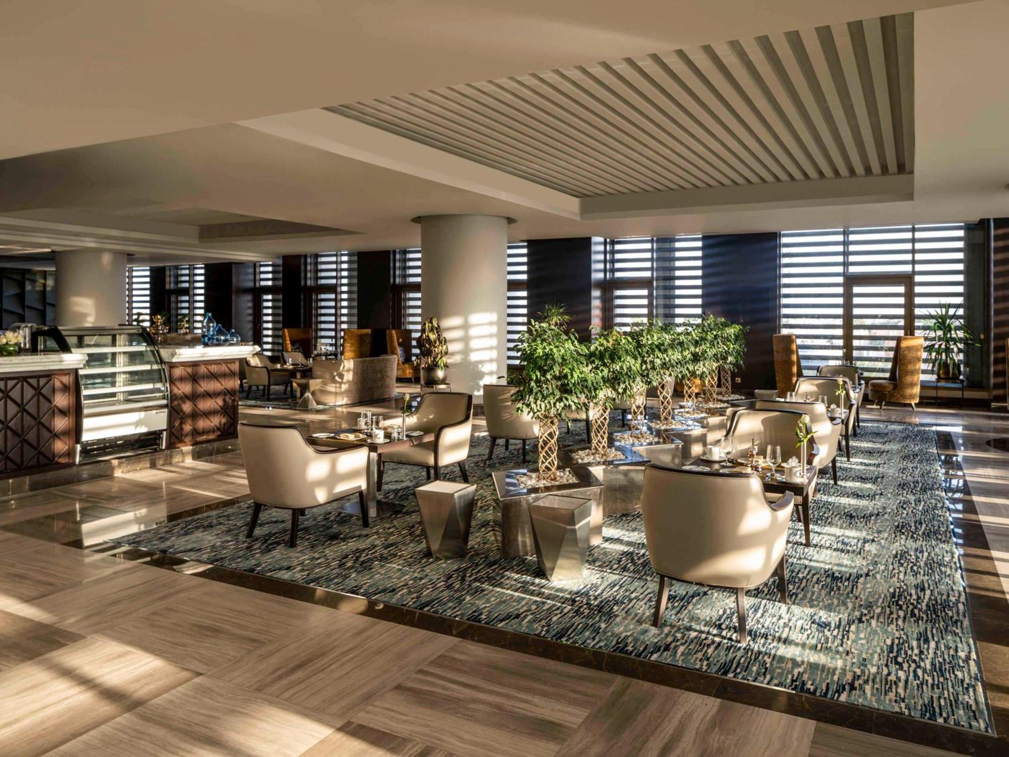 فندق وشقق موفنبيك الرياض المظهر الخارجي الصورة The Lounge at the airport